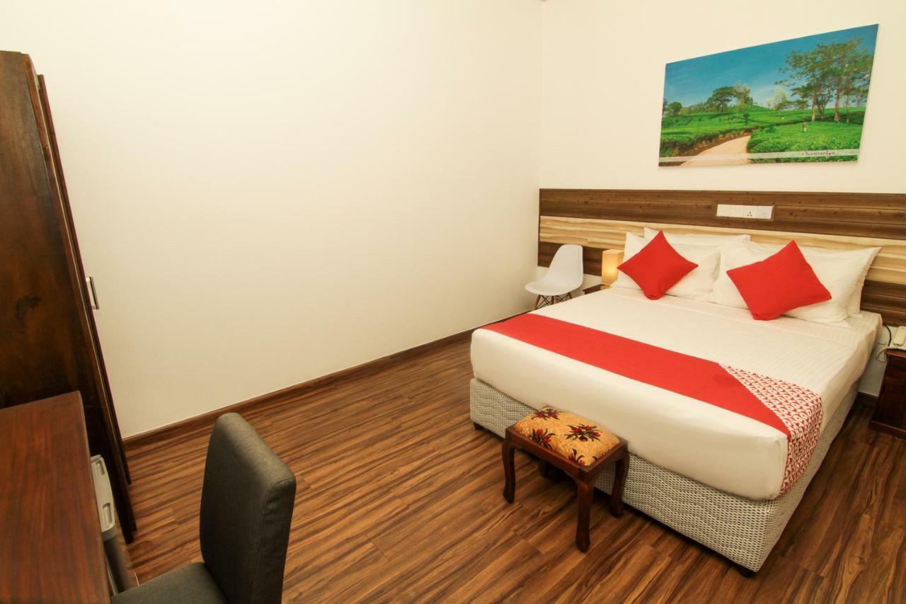 Clove Transit Hotel Kotugoda エクステリア 写真