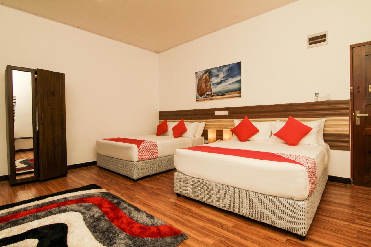 Clove Transit Hotel Kotugoda エクステリア 写真